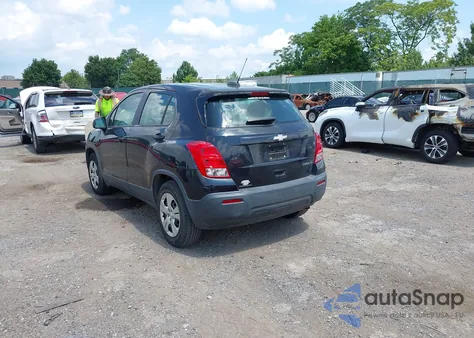 2015 Chevrolet Trax 1Ls z USA, uszkodzony, nr VIN KL7CJKSB4FB060071